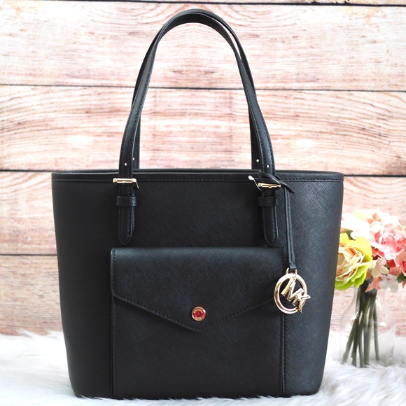 Michael Kors Handbags - ♥️SALE♥️🎗Michael Kors Travel Jetset Tote